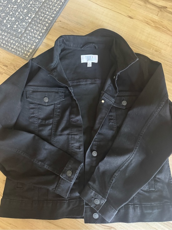 Time and Tru Jackets & Blazers - Time and Tru Black Denim Jacket - Women's Button-Front Jean Coat